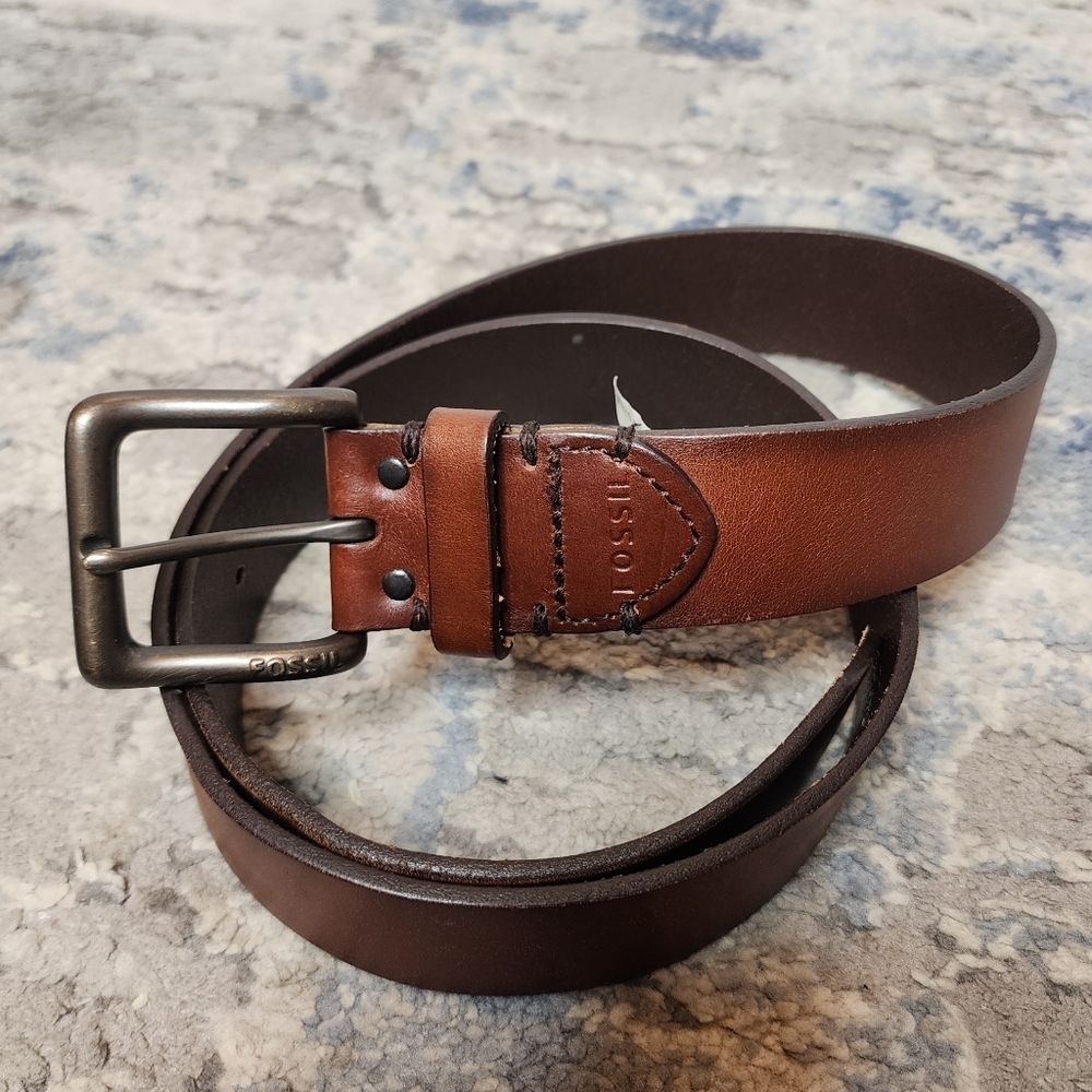 Fossil Brown Leather Belt. Men's size 36.